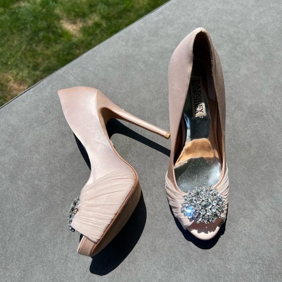 Badgley Mischka Heels - Picture 2 of 7